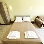 Thassosrent Apartman *